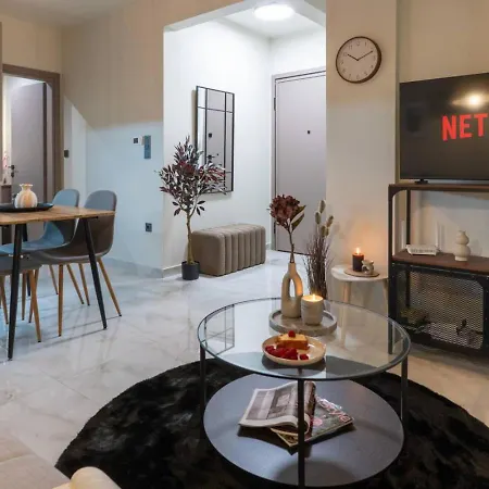 Urban Luxury 2 Br *