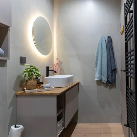 Urban Luxury 2 Br شقة
